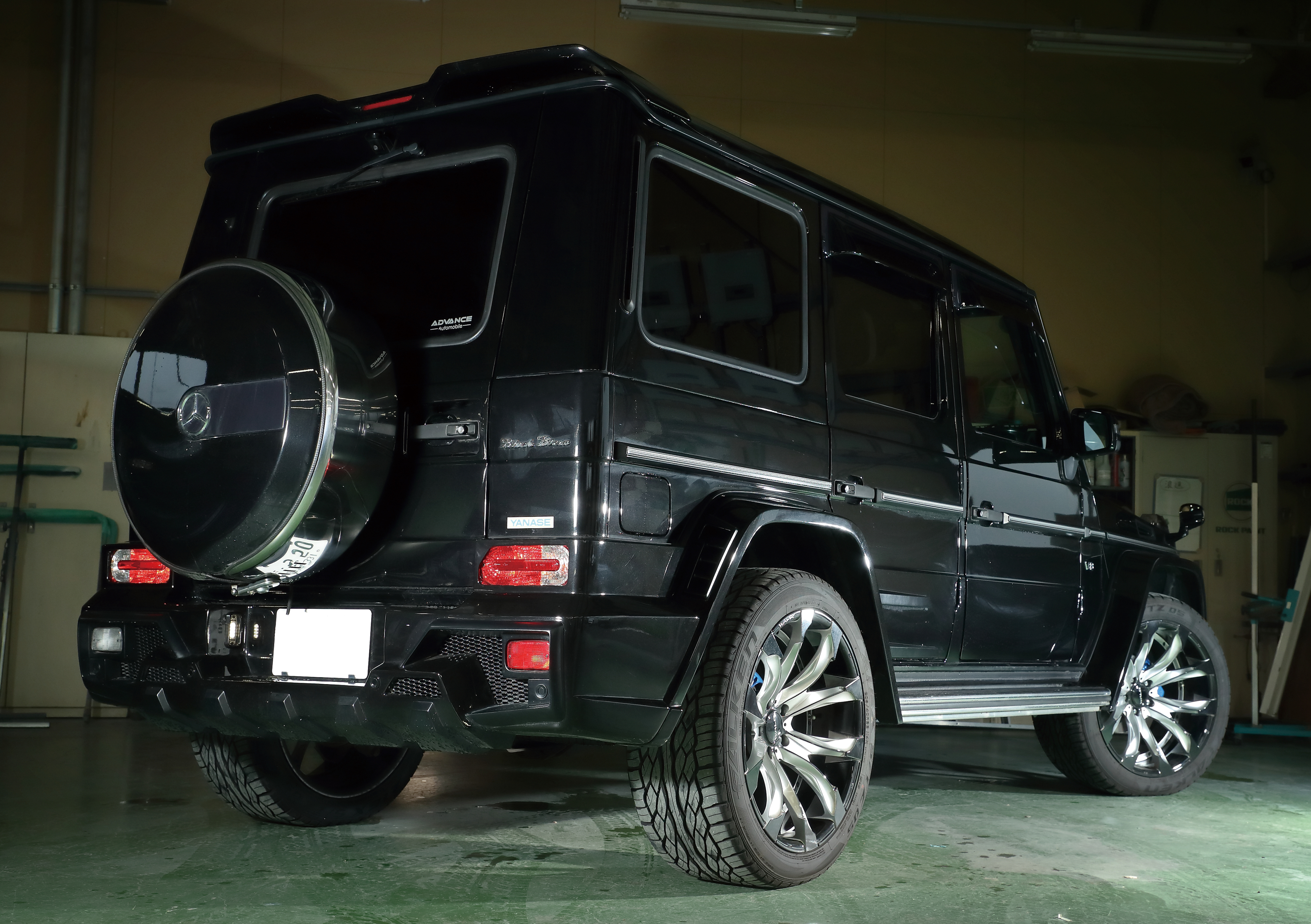 M・Benz Gクラス カスタムアーカイブ】無駄のない造形で作られたWALDの 