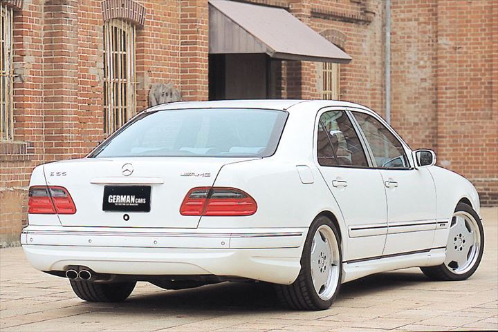 ● ドア リア左 ベンツ W211 E55 AMG GH-211076R 2003y メルセデスベンツ ( E-class ) ( E55 AMG ) GH-211076 ( W211 ) 2005年