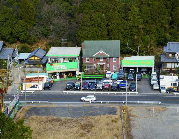 フェニックスオート店舗画像