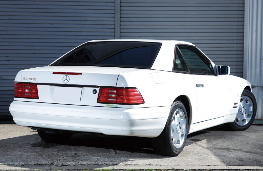 【クラシック＆ヤングクラシックを楽しむ MercedesBenz & BMW】ネオクラシックの雰囲気が増してきた4代目SLクラス