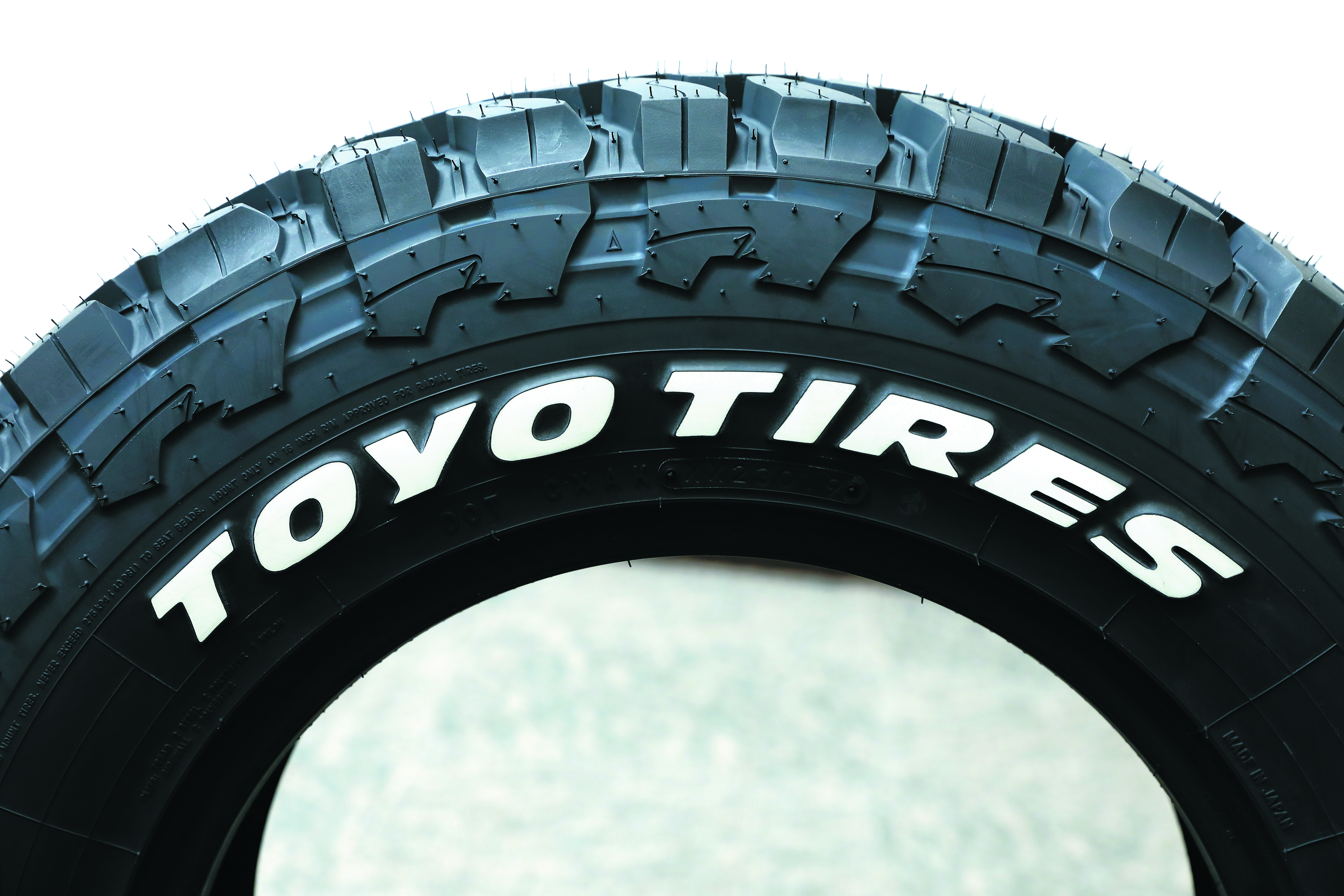 セール！トーヨータイヤ　2台分24枚　3D ホワイトレター　タイヤレター Amazon.co.jp: TOYOTIRES PROXES トーヨータイヤ プロクセス