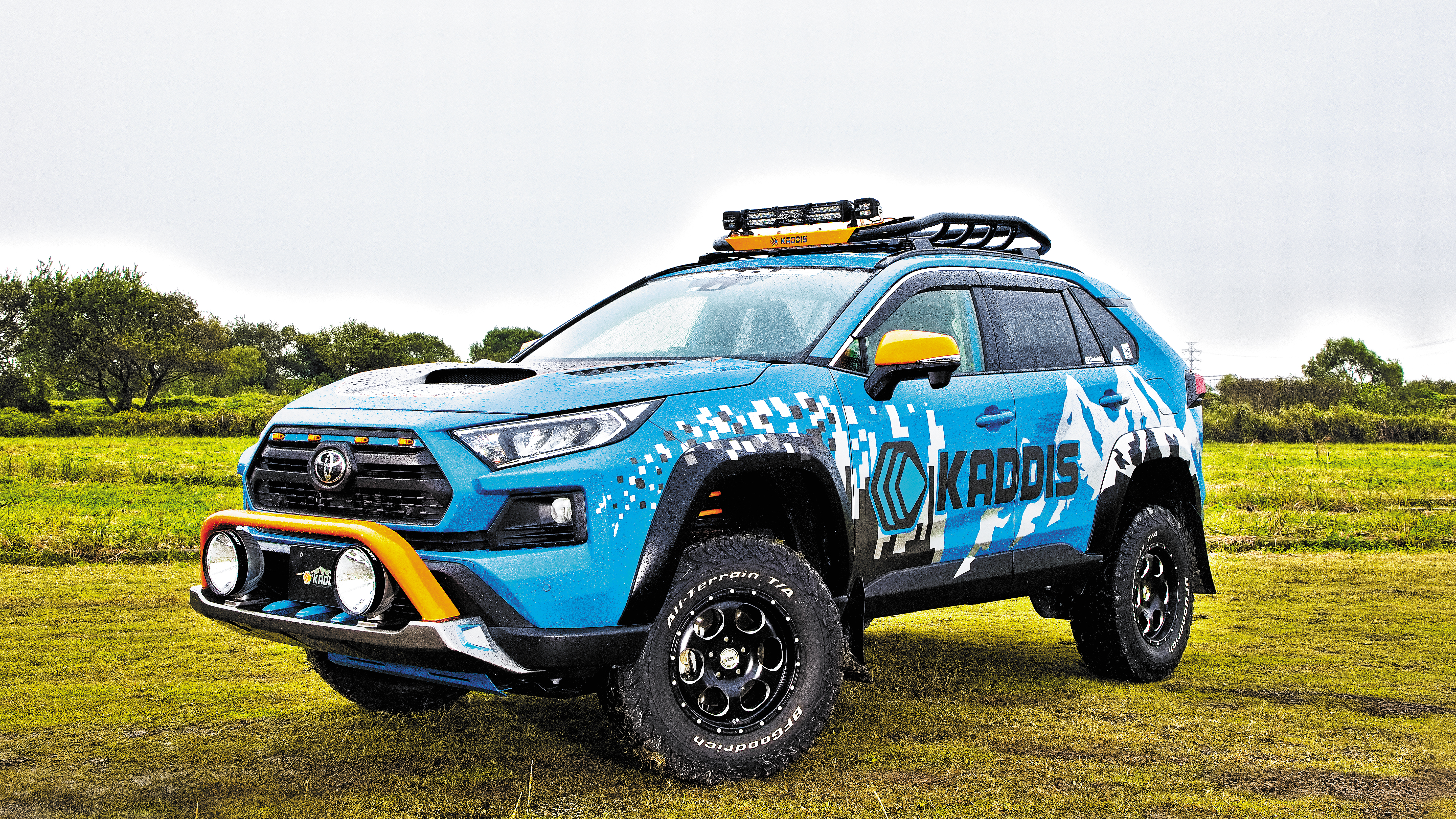 ROADHOUSE」RAV4のオフロード魂を覚醒する2つのカスタムを披露する