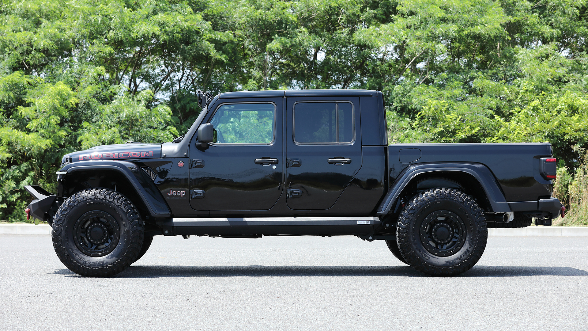 グラベルオートサービス】上陸間近のグラディエーターをスタイリッシュ