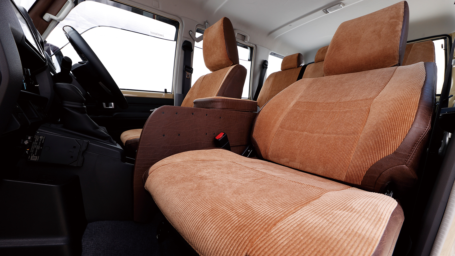 grace】室内が可愛くお洒落に楽しくなる！コーデュロイ仕上げのシート