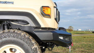 ランクル70カスタムメガ盛り中古車:ARBバンパー・WARNウィンチ
