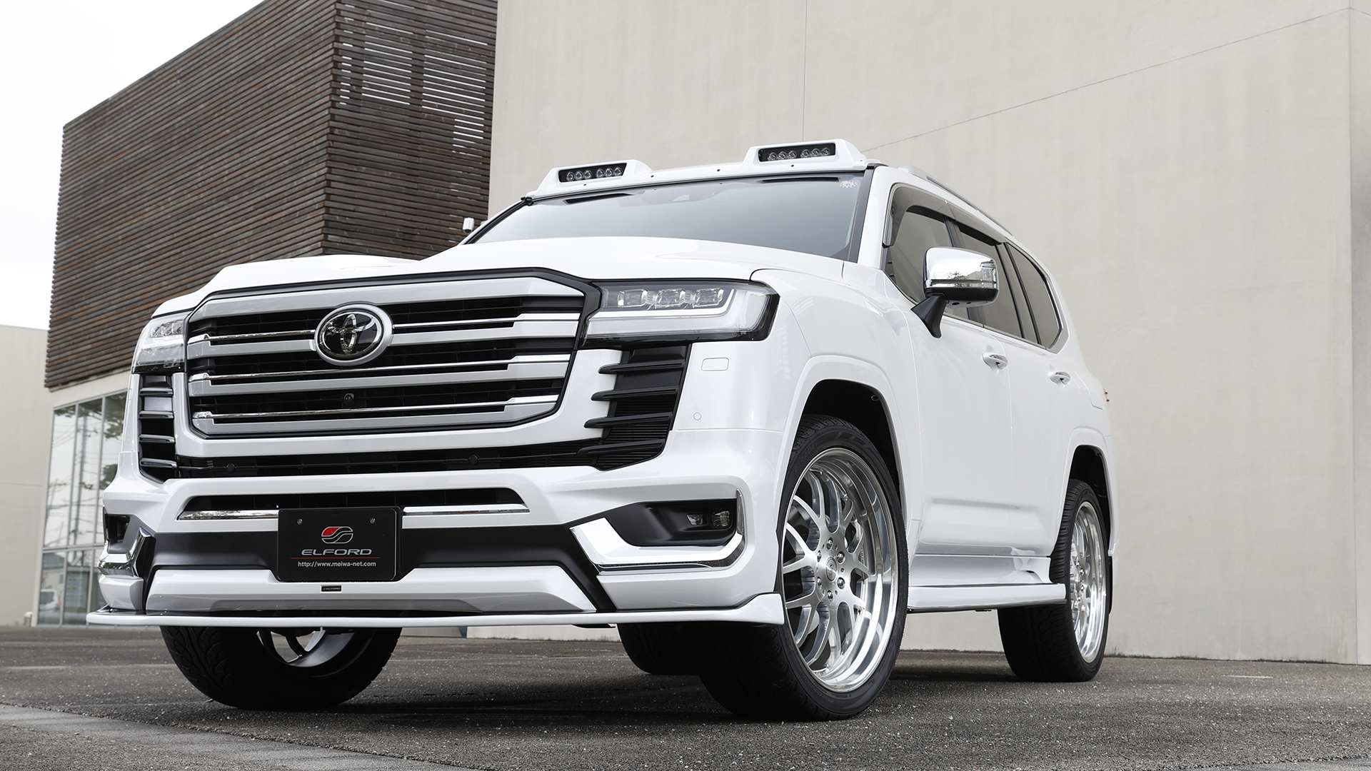 ELFORD】純正エアロパーツに追加することでイメージを一新！エアロに