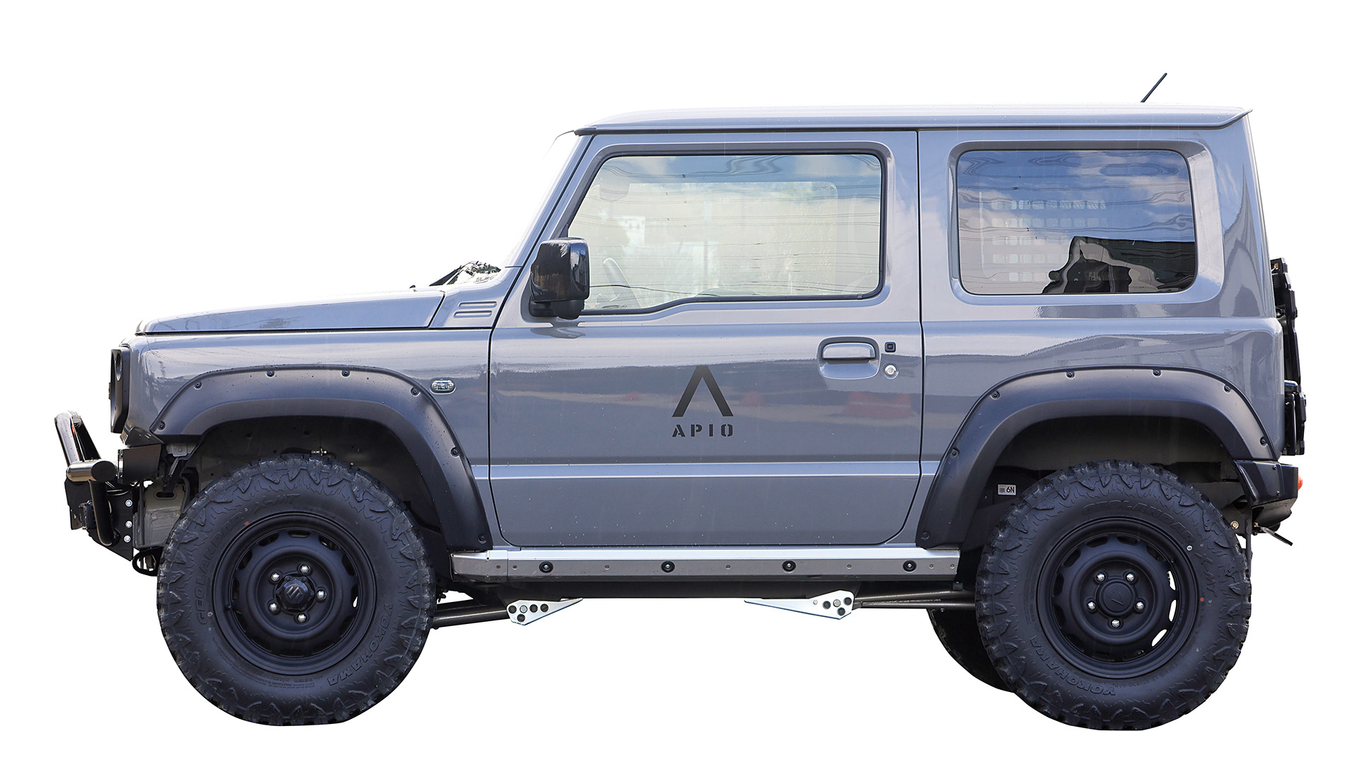 APIO】シンプルな美しさを体現した個性が際立つスタイルとカスタマイズ