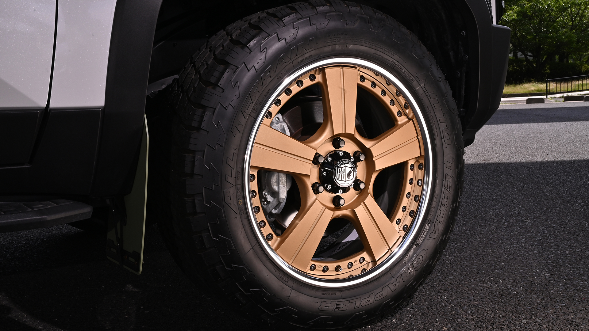 SUPER STAR】国産3ピース・最強ラギッド車輪をランクル250専用