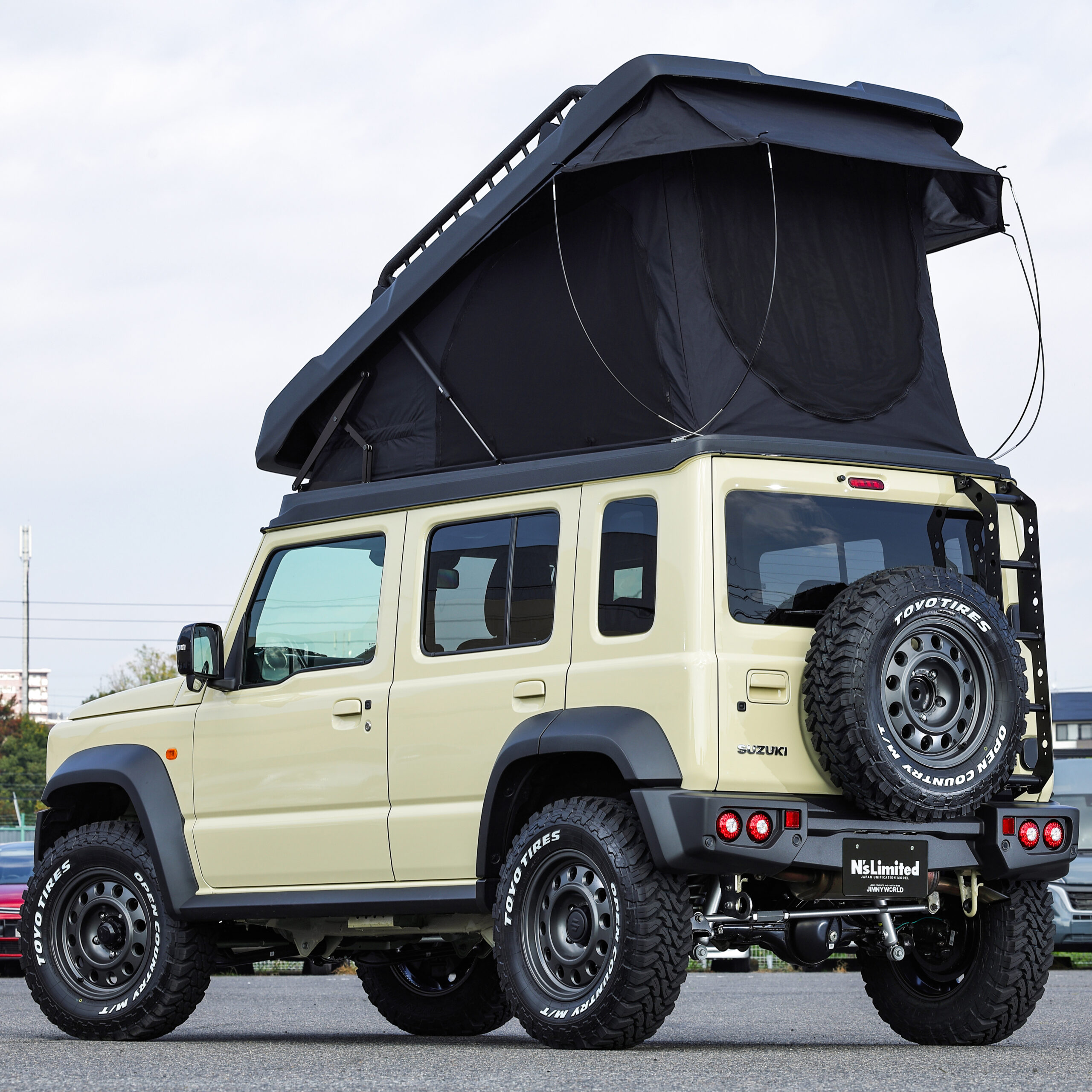 JIMNY WORLD/N's STAGE】遊びの可能性が無限に広がるルーフテント一