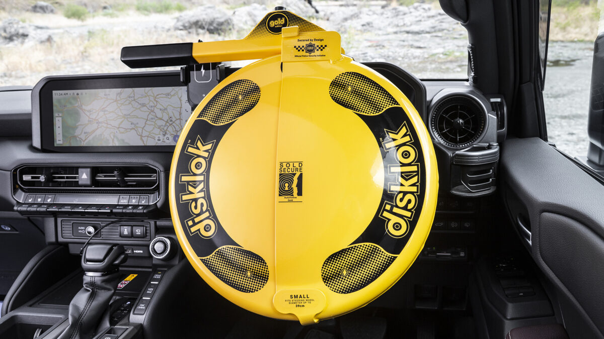 Disklok 英国製 盗難防止 最強 ハンドルロック Sサイズ イエロー disklok】世界有数の自動車盗難大国イギリスで生まれた最強物理