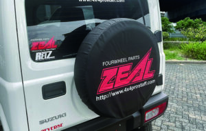 ZEAL 背面タイヤカバー パーツ画像