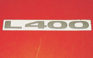 L400マーク パーツ画像