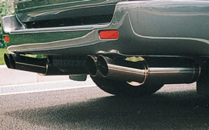 Bomber Exhaust4本出しマフラー パーツ画像