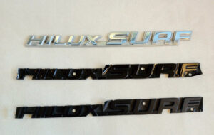 HILUX SURFエンブレム パーツ画像