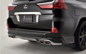 LX570 DOUBLE EIGHT リアハーフスポイラー パーツ画像