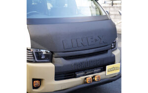 HIACE　LINE-X塗装　ボンネット パーツ画像