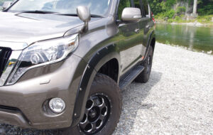 KADDIS　AR4　オーバーフェンダー 中期型用 パーツ画像
