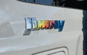 OGB チタン風エンブレム　JIMNY パーツ画像