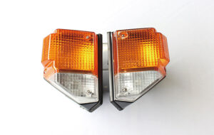 ランクル70 ウインカー 前期用 パーツ画像