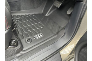 ARB フロアマット パーツ画像