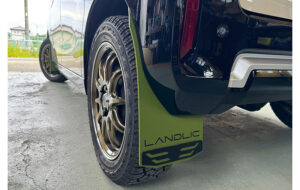 LANDLIC　マッドフラップ　OLIVE パーツ画像