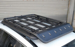 BUSTERS/RAV４専用ルーフラック パーツ画像