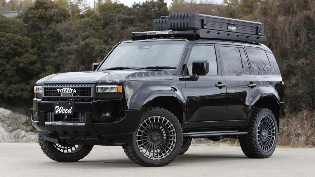 【Mclimb/Weed】黒を知り尽くしたWeedが提案！都会からアウトドアまで個性と実用性を追求する