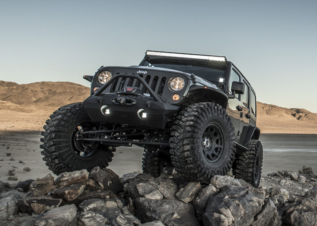 【MAXXIS TIRES】4WDの潜在能力を最大限に引き出しON＆OFFのすべてを支配する!!!