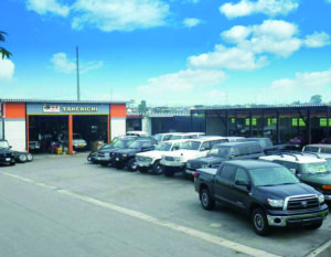 4×4 FACTORYタケキチ店舗画像
